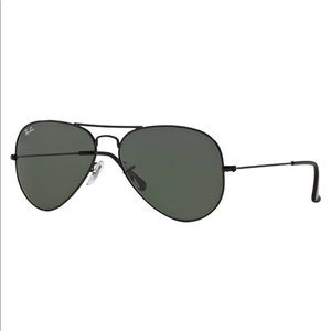 BARELY WORN Ray Ban large frame black aviators